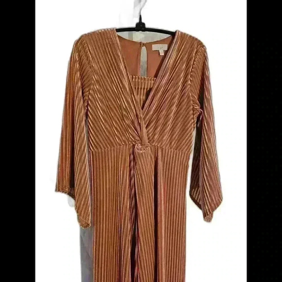 Chic Peach Striped Pleated Romper - Picture 5 of 7